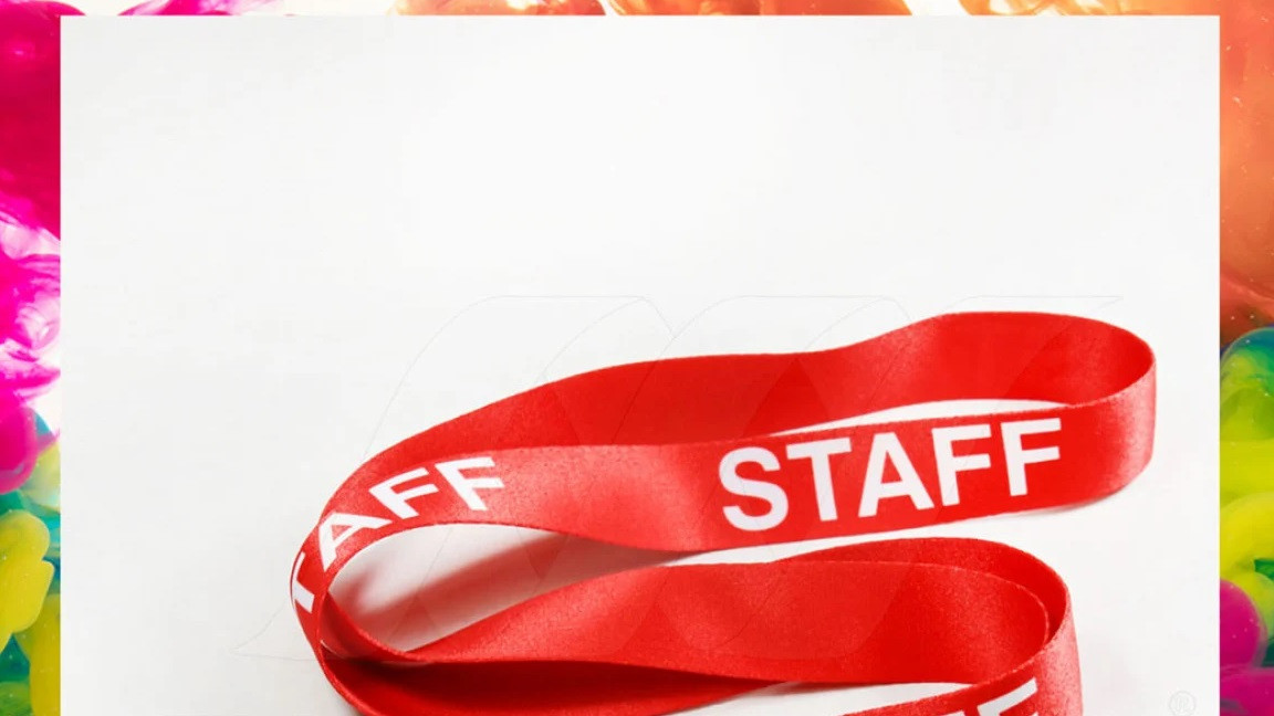 Tour De Cou / Pin's Staff Paris 2024 - Jeux Olympiques